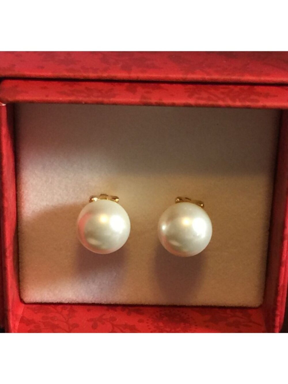 Vintage Elegant Elegant Talbots 3/8" Pearl Pierced Earrings Gold Tone Red Box